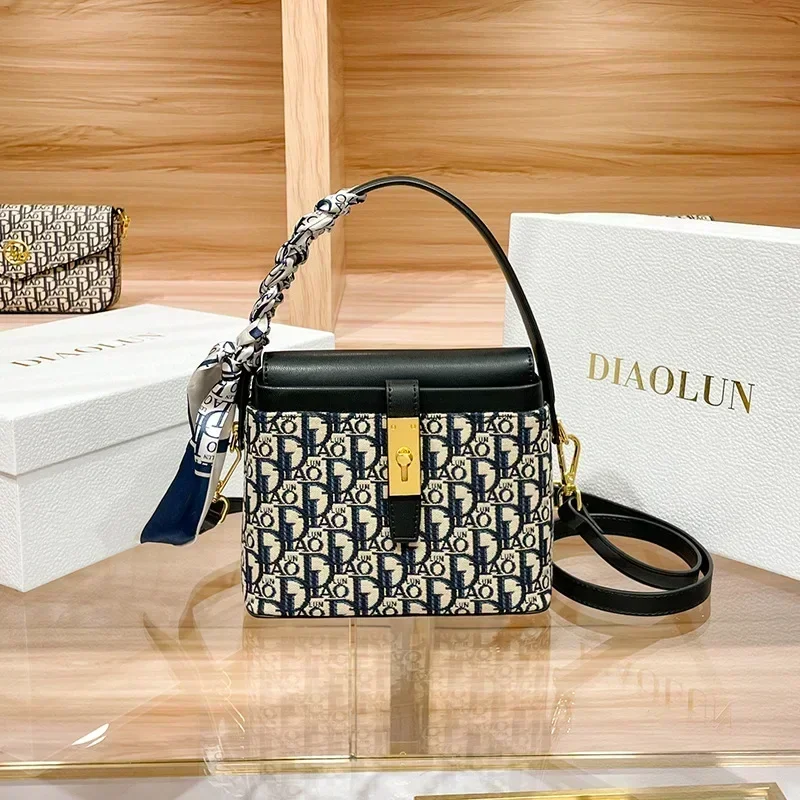 2024 New Embroidery Fashion Box Cosmetic Bags Totes High Quality Shoulder Messenger Bags Luxury Casual Women Purse And Handbags