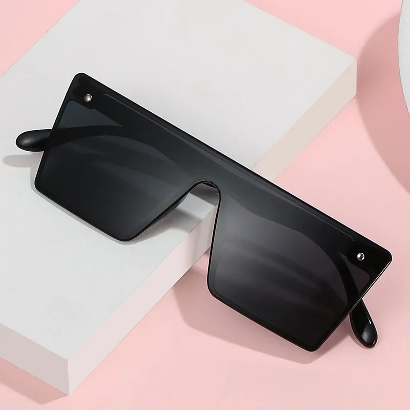New Square Sunglasses Women Men Rimless Black Sun Glasses Lady Classics Vintage Rectangle Eyewear UV400 Oculos De Sol