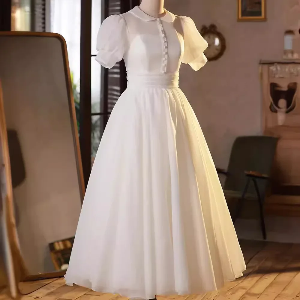 2025 Autumn New Retro Travel Photography Light Wedding Dress Simple And Fashionable White Wedding Dress