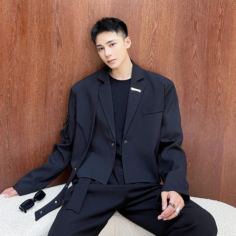 

Весенняя новинка: мужская куртка с металлическим декором, функциональная, ветрозащитная, молодежная, свободного кроя, однотонная, не требующая глажки...