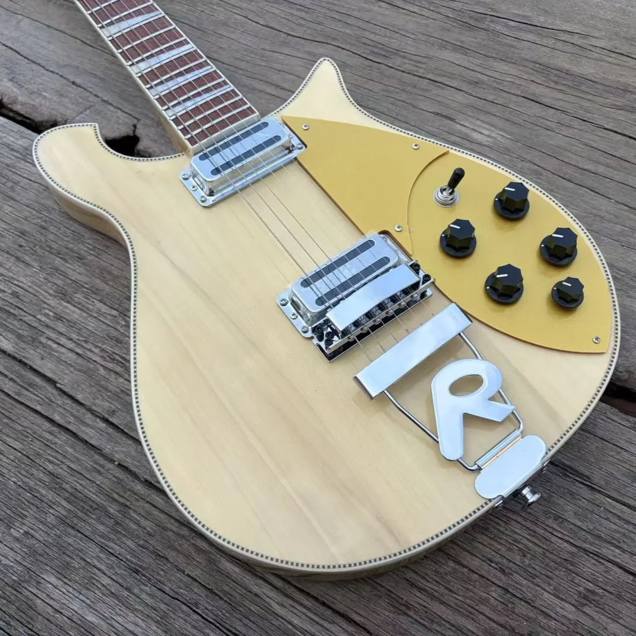 

660 Electric Guitar Natural Color, Gold Pickguard, 6 String Guitarra, R Shaped Tailpiece, Checkerboard Binding