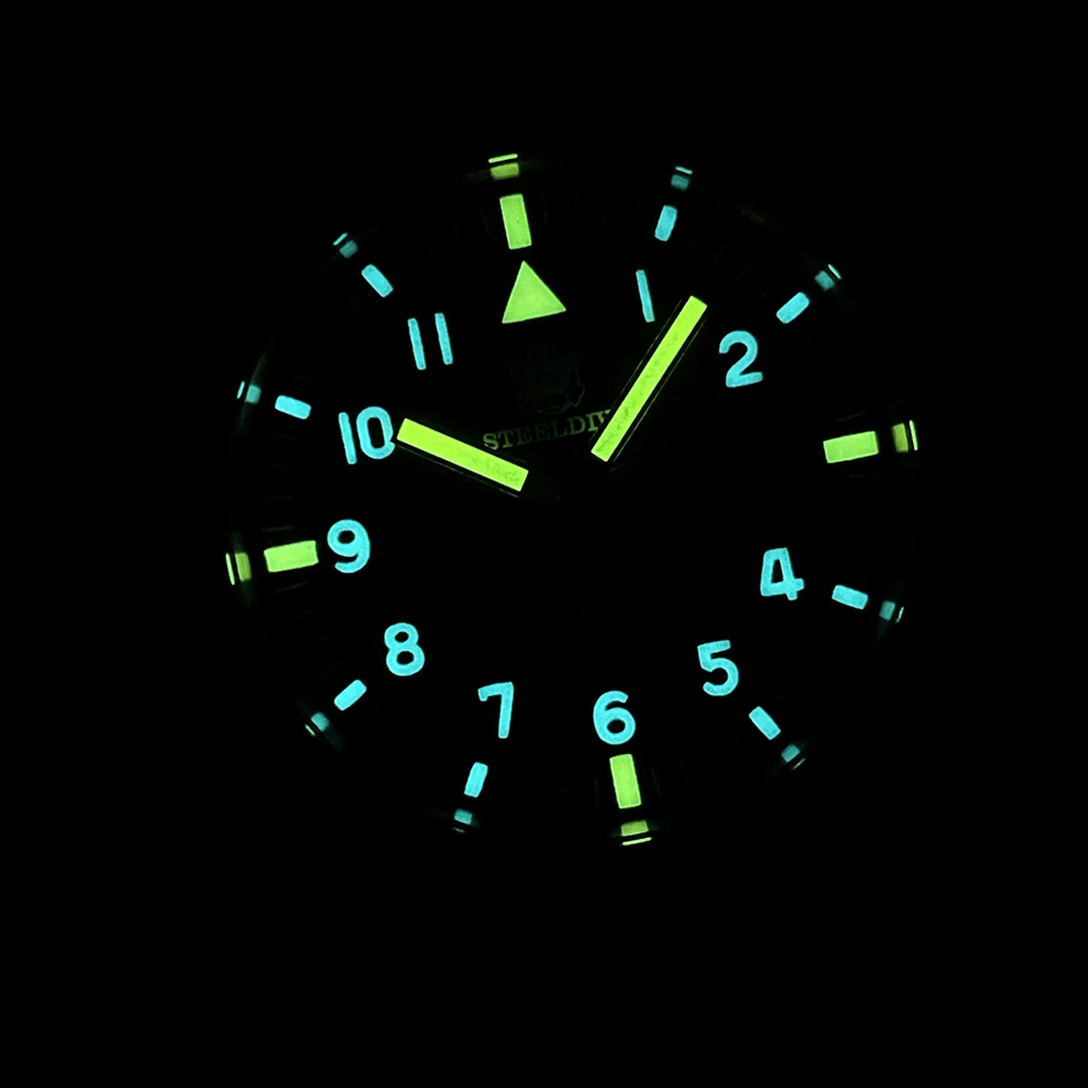 STEELDIVE Official Direct Sale SD1928S Mens Solid CuSn8 Bronze Watch 200 Meters Waterproof Sapphire Mirror Luminous Diving Watch view 2