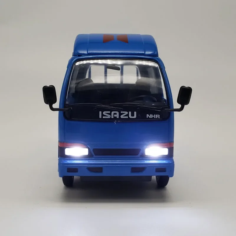 1:32 ISUZU NHR Pickup Truck Alloy Car Model Diecast Toy Vehicle sound and light Pull Back Simitation Cars Model Toys Gift