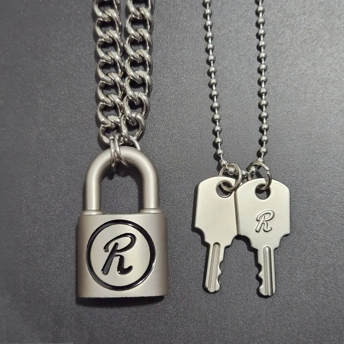 Luxury R Lock Necklace Punk Black Rock Buckle Pendant Necklace Female Trend Necklace For Women Men Girls Party Jewelry
