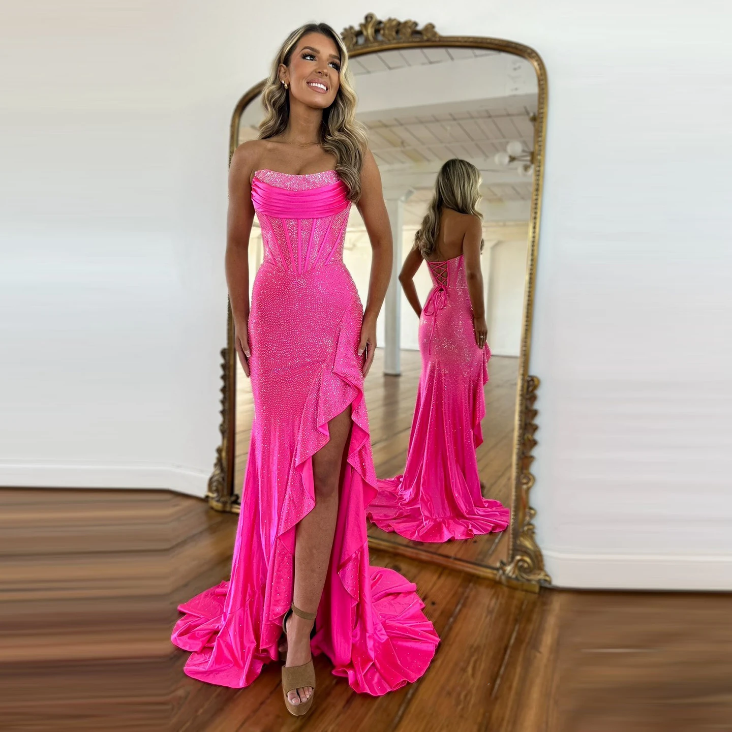 샤론은 슬릿 긴 여성 저녁 졸업 가운 SH386 사용자 정의와 매력적인 핫 핑크 Strapless 인어 댄스 파티 드레스를 말했습니다.