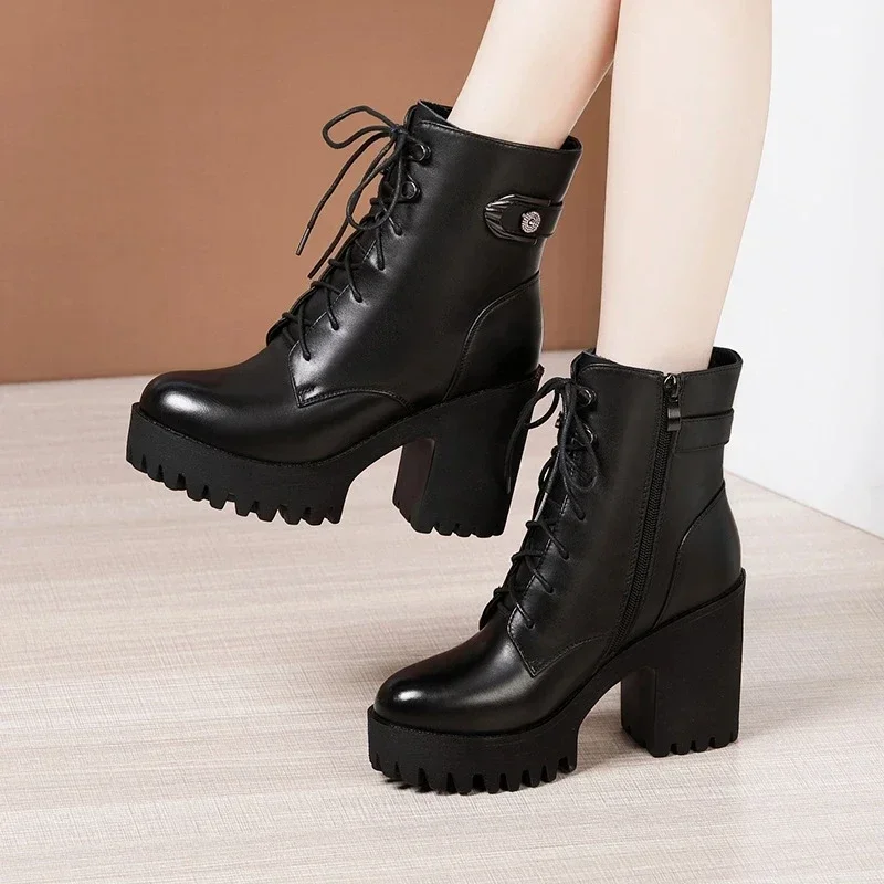 New Autumn/winter Fashion Thick Soled Knight Boots Round Head Sneakers Soft Cowhide Thick Heel Boots Big Size Women\'s Boots