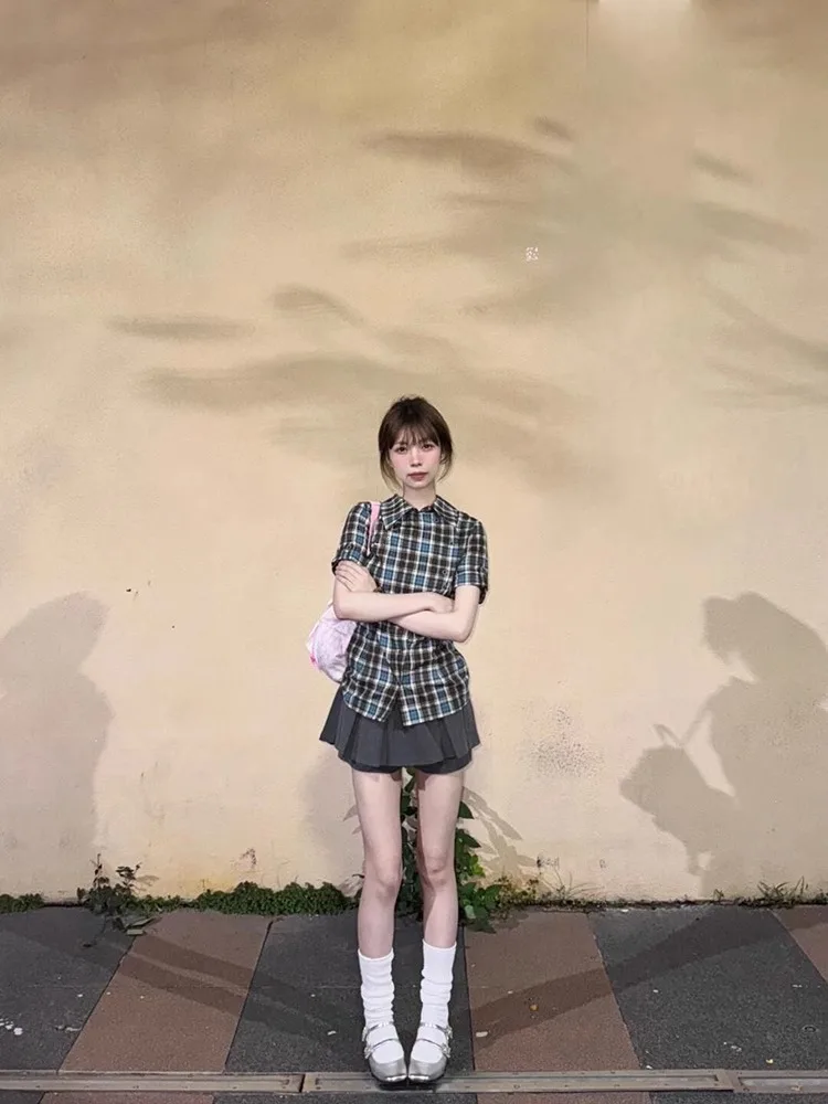 여름 패션 여성 체크무늬 셔츠와 스커트 투피스 세트 버튼업 디자인 한국 스타일 달콤하고 매운