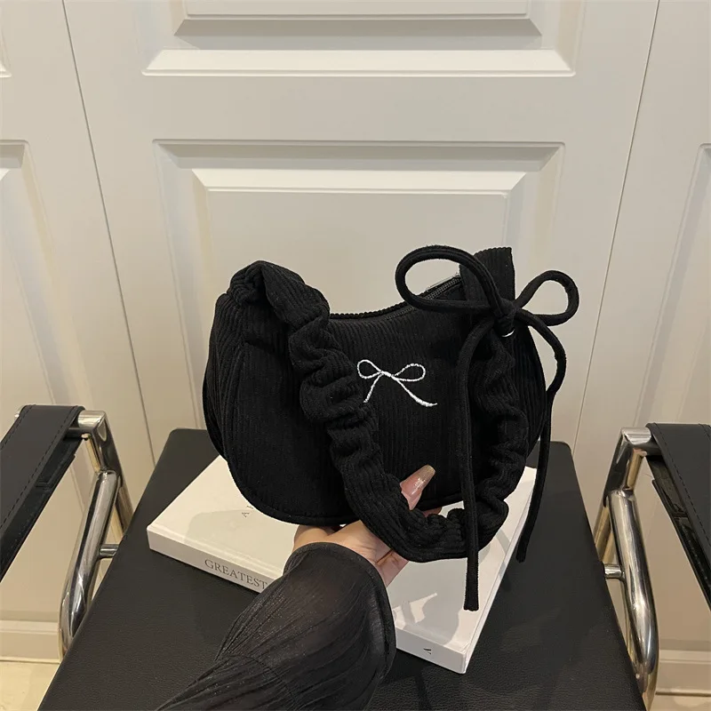 حقيبة نسائية مربعة الشكل بطيات يدوية مع فيونكة مطرزة، حقيبة لطيفة خفيفة الوزن تحت الإبط بكتف واحد #3