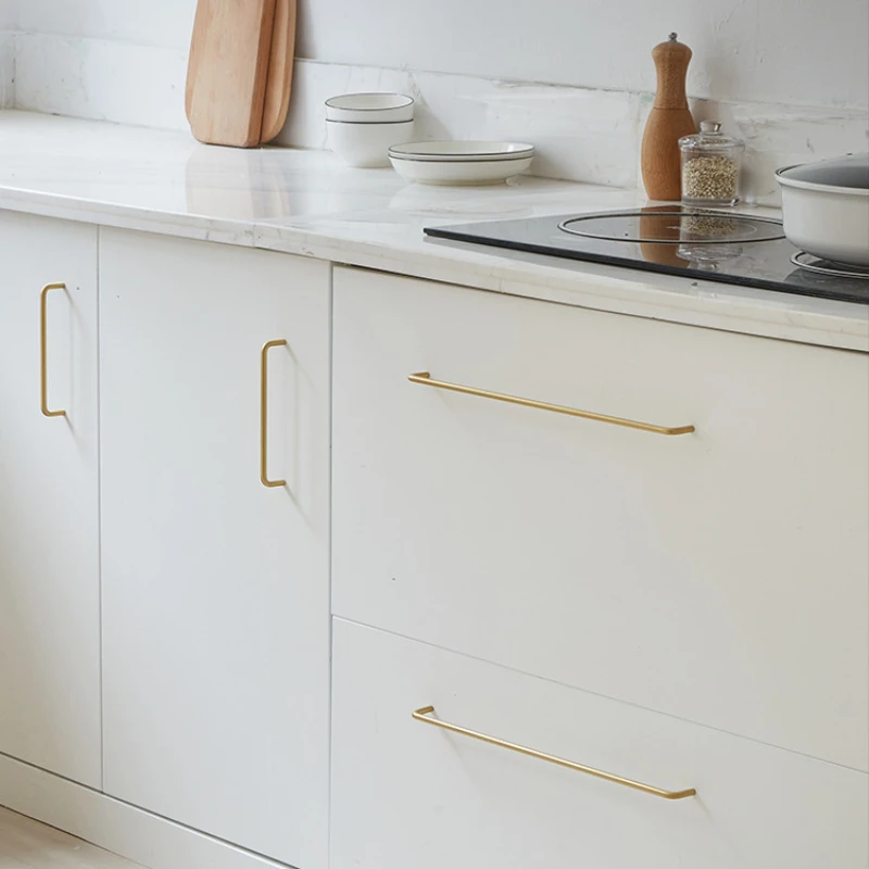 長い真鍮の家具ハンドル、ワードローブ、美容師、キャビネットハンドル、キッチンカップボードプル、引き出しノブ、100-400mm