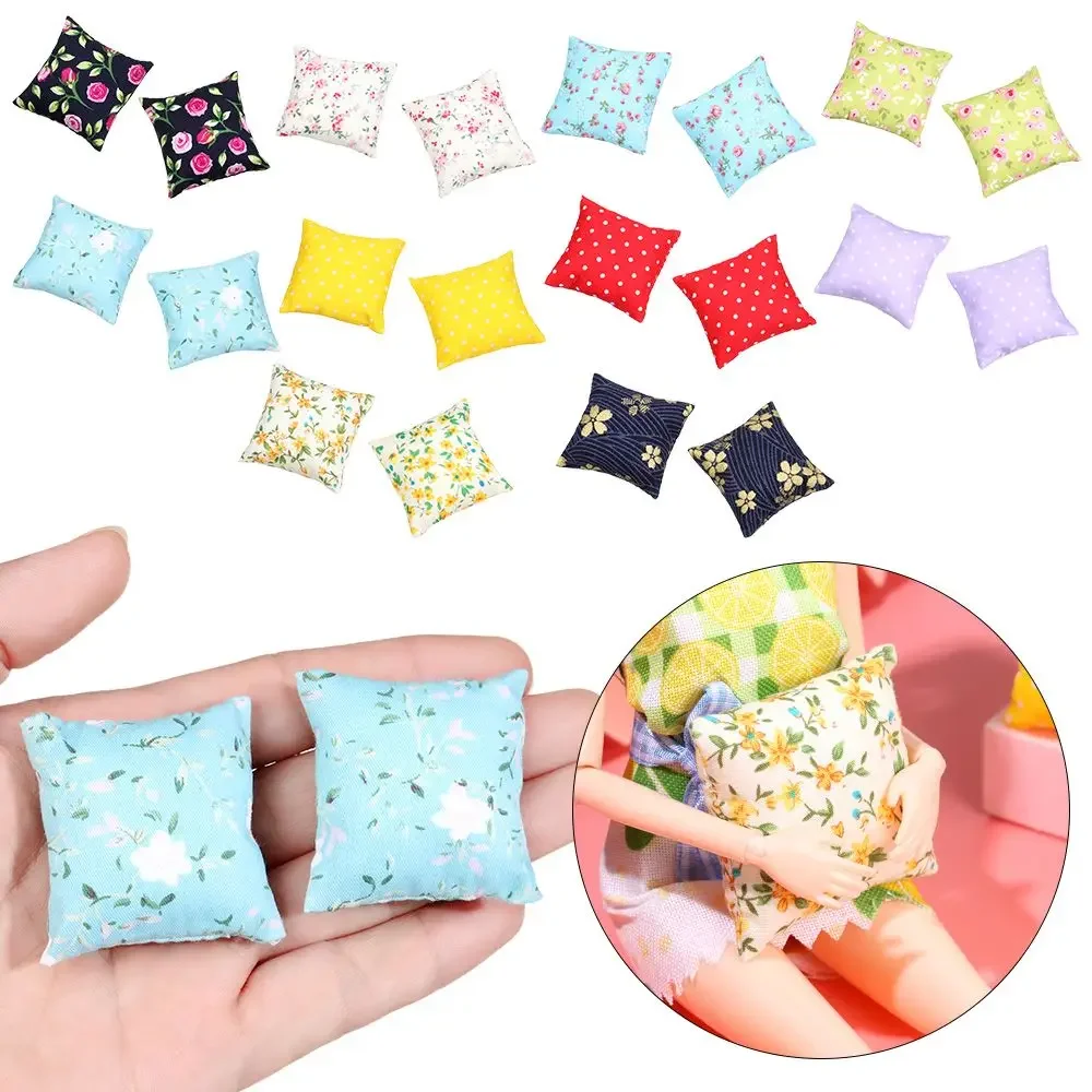 2 uds., juguetes de regalo, muebles, modelo, accesorios de escena, accesorios para muñecas, Mini almohadas para casa de muñecas, cojines en miniatura con estampado Floral