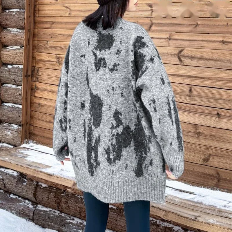 HKSH 2025 Autumn Winter New Women's Sweater V-neck Long Sleeves Jacquard Elegant Casual Streetwear Oversized Knitted Top HK14425