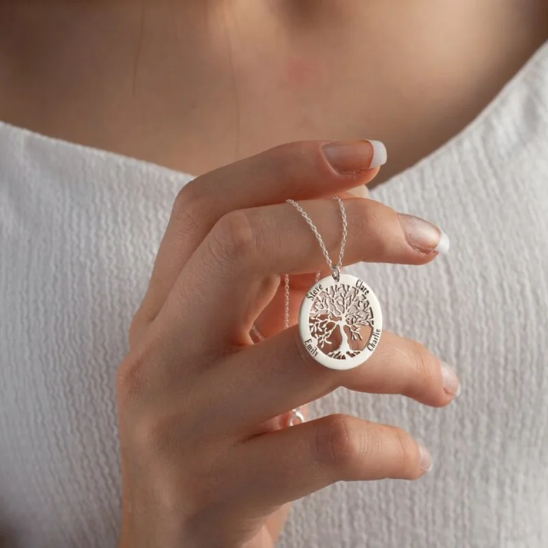 Personalized Customized Gold Color Tree of Life Necklace Gifts for Women Men Custom Engraved Family Names Pendant Jewelry