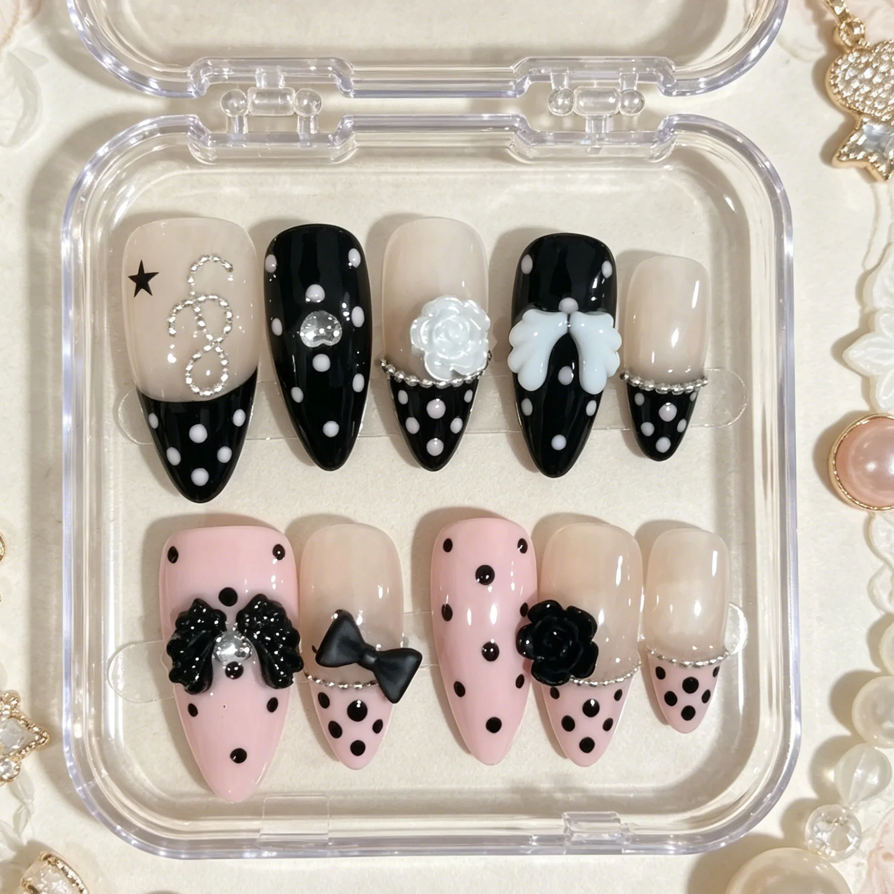 10 Hand Pressed Almond Shaped Nails, Beautiful Fake Nails, Lolita Style Black Pink Wing Flowers, Suitable for Women to Use
