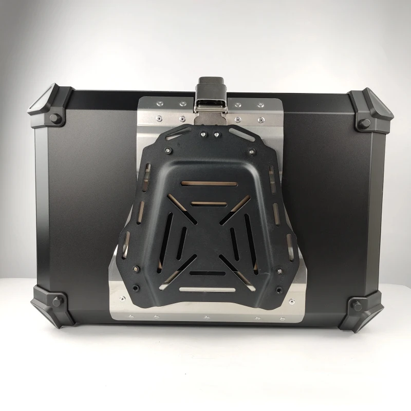 

65 Liter Silver Motorcycle Parts Trunk Aluminum Motorbike Delivery Box Storage Lage Top Case Motorcycle Tail Box