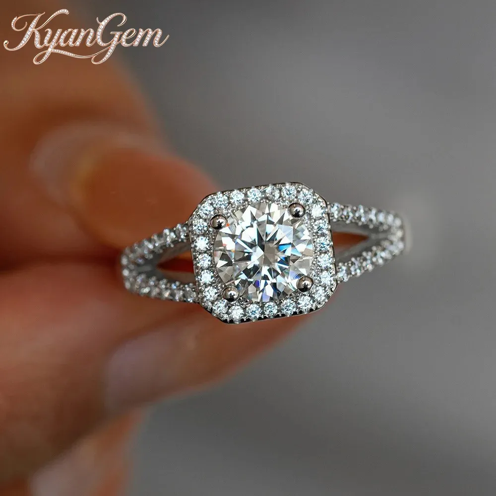 KyanGem classical Square-Cut Moissanite Platinum PT950 Ring 1 Carat Engagement Wedding Band for Women Birthday Gifts