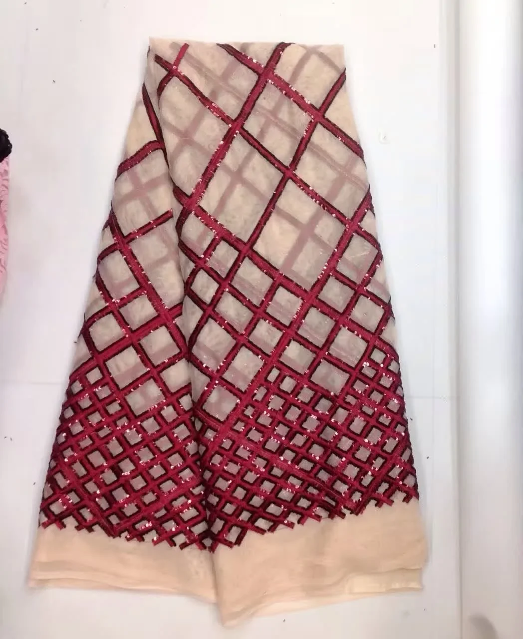 

Hot Selling Purple French Net Lace Fabric for Women Nice Dress Tulle Embroidered Mesh Lace Fabric with Stone and Beads JL917