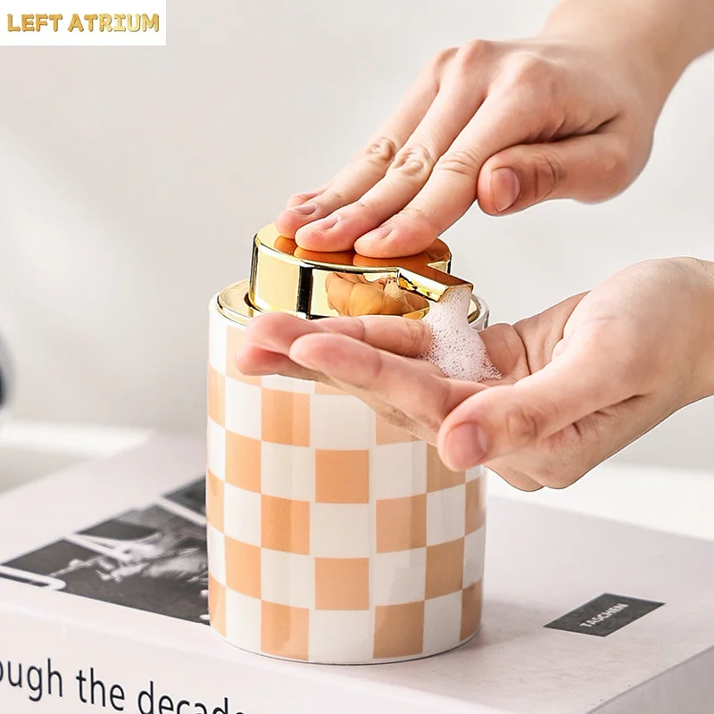 Bathroom Supplies Ceramic Emulsion Bottle Square Soap Dispenser Shower Gel Bottle Shampoo Press Bottle Bathroom Decoration 350ML