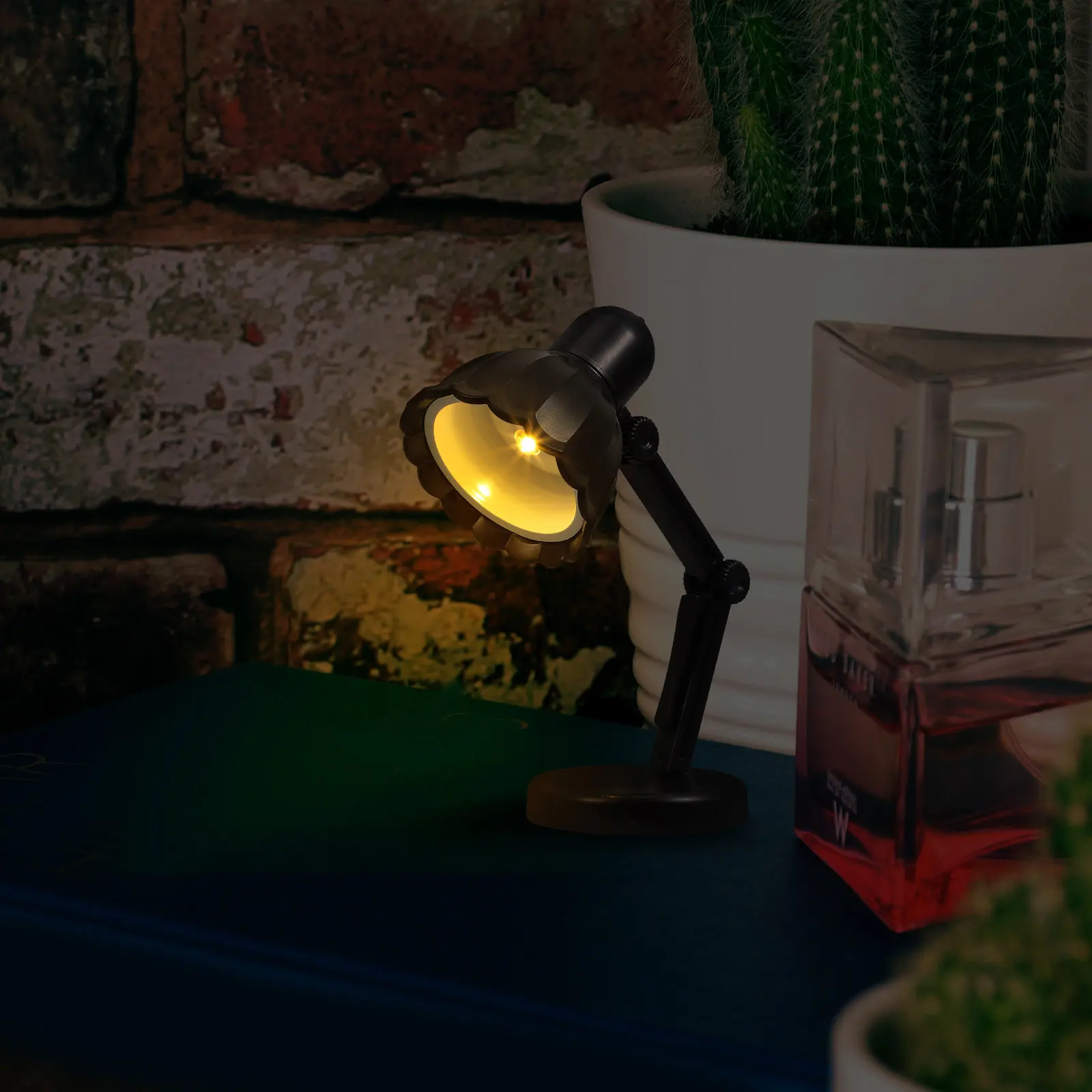 

Compact Lotus Style Table Lamp Eye Care Study Light for Students Night Reading Bedroom Decorative Desk Lamp Table Light