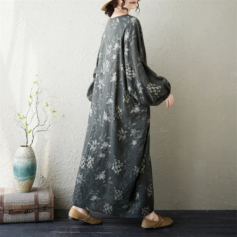 Elegant Long V-Neck Loose Fit plus Size Dress Autumn Fashion Thinming Large Code Women's Clothing City Walk Cotton Polyester 4