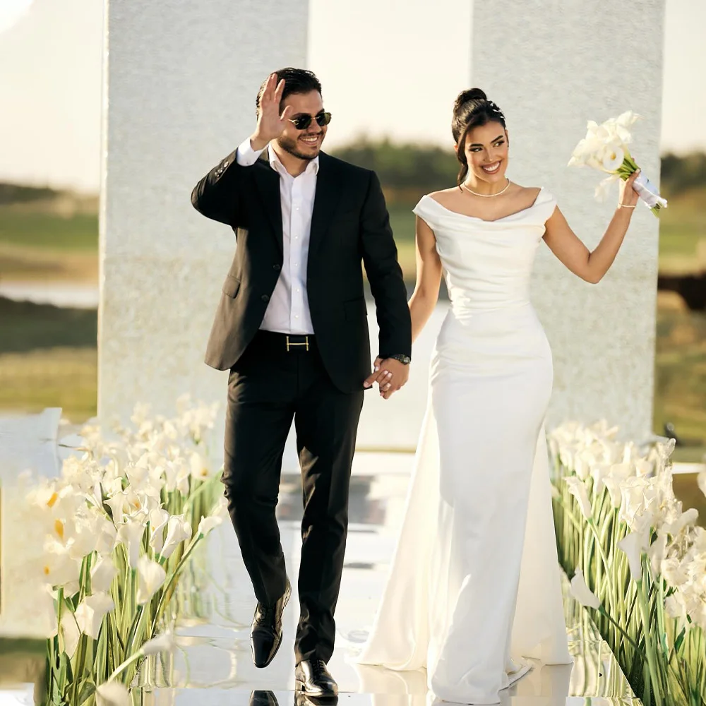 

Popular Pleat Sceep Necline Satin Mermaid Wedding Dresses With Long Tail Custom Made Bridal Grown 2026 Vestido De Noival