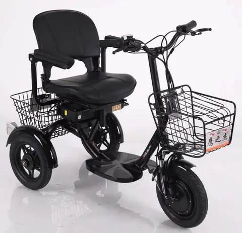 Long Range Dual Motor 3 Wheel Ready to Ship Small Low Price Adults Disabled Mobility Electric Folding Scooter for Elderly