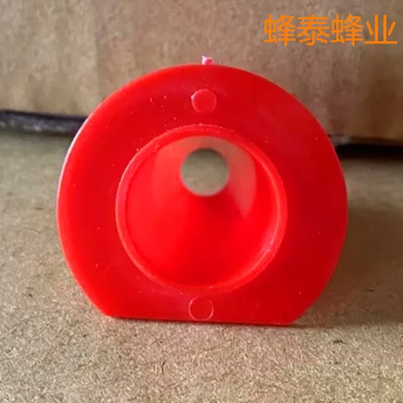 100PCS Beekeeping Tools Wholesale Taper Bees Plastic Escape Beehive Nest Door Bees In And Out
