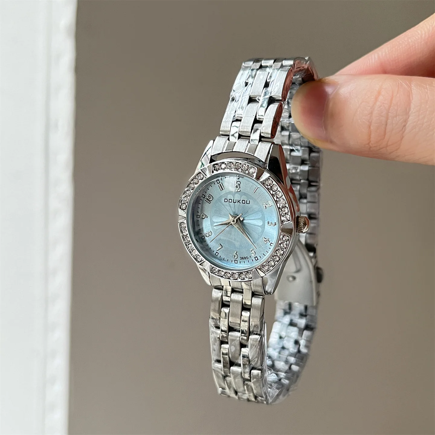 Smallfreshblue daisysmalldial exquisite women's watch hot selling quartz watch high quality luxury watch birthday gift for women