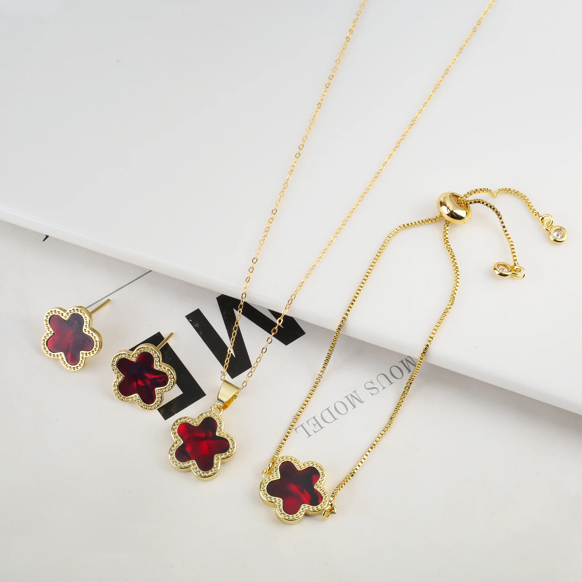 Double-Sided New Plum Blossom Plant Five Leaf Flower Jewelry Set Shell Creativity High Quality Five Pointed Star Women Clover