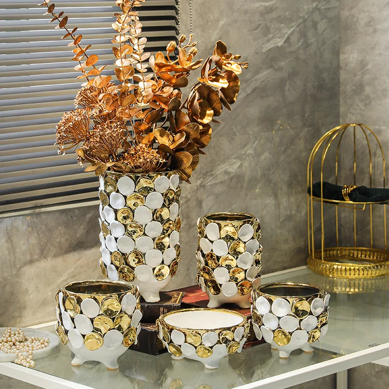 Ceramic Vase Geometric Gold Leaf Relief Electroplated Gold Hand Applique Flower Vase Flower Pot Home Decoration Accessories