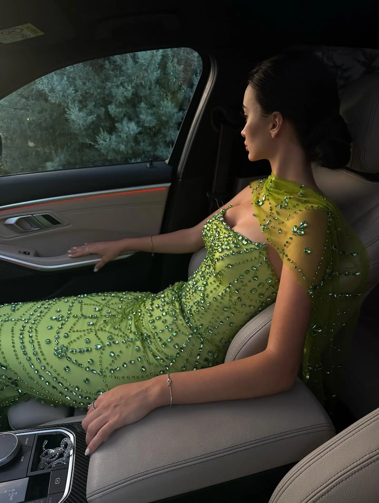 SWEMILE Grüne Meerjungfrau-Abendkleider, Kristallperlen, Tüll, einschulterig, trägerlos, Abendkleid, luxuriös, maßgeschneidert, Saudi-Arabien