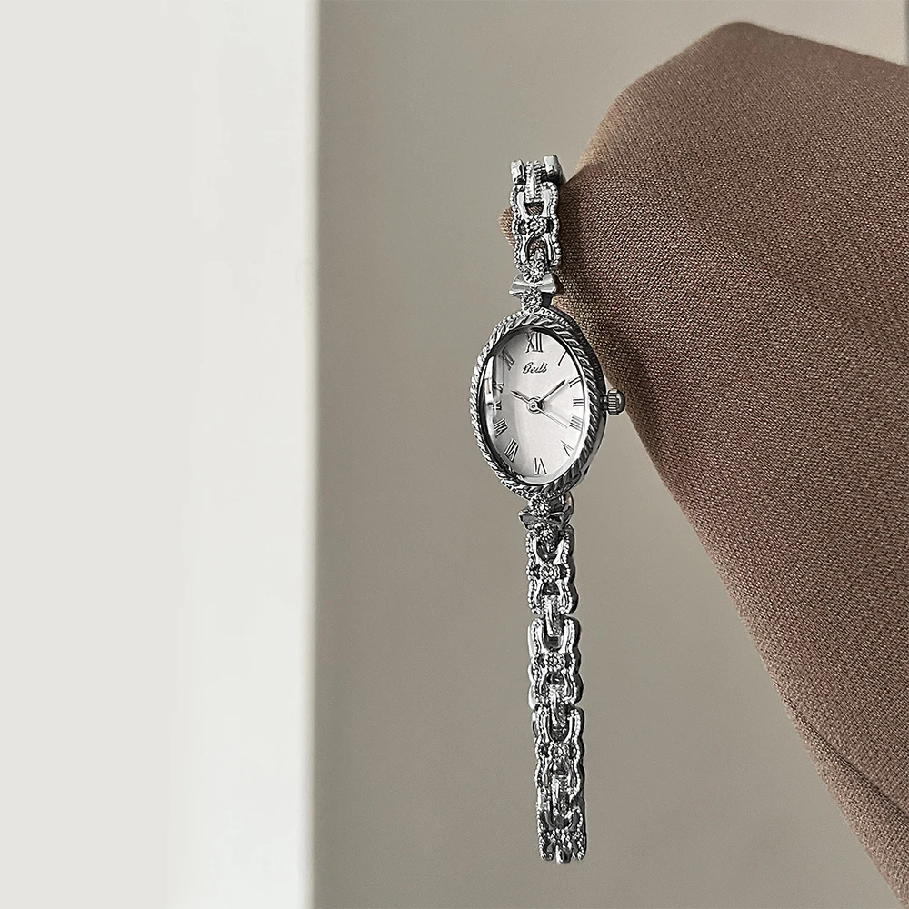 GEDI خمر ضوء فاخر البيضاوي الهاتفي كوارتز سوار ساعة امرأة المتخصصة أنيقة مزاجه سبيكة السيدات الساعات الهدايا