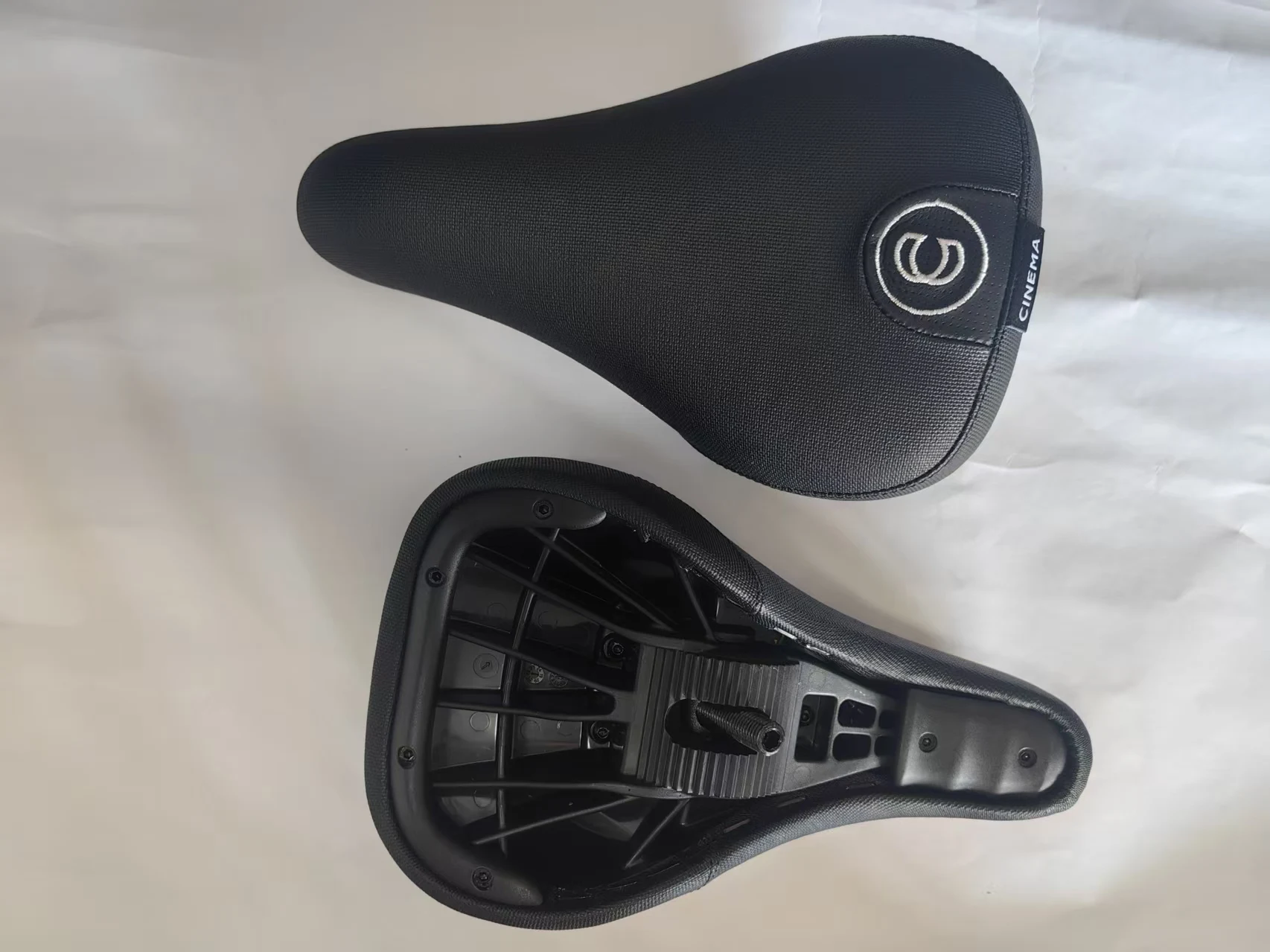 

Mission BMX Pivotal saddle bmx bicycle seatpost Seat 1pcs