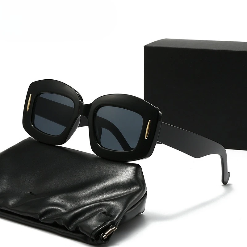 

New sunglasses big-name catwalk women's sunglasses men's high-end rice nails sunglasses fashion trend