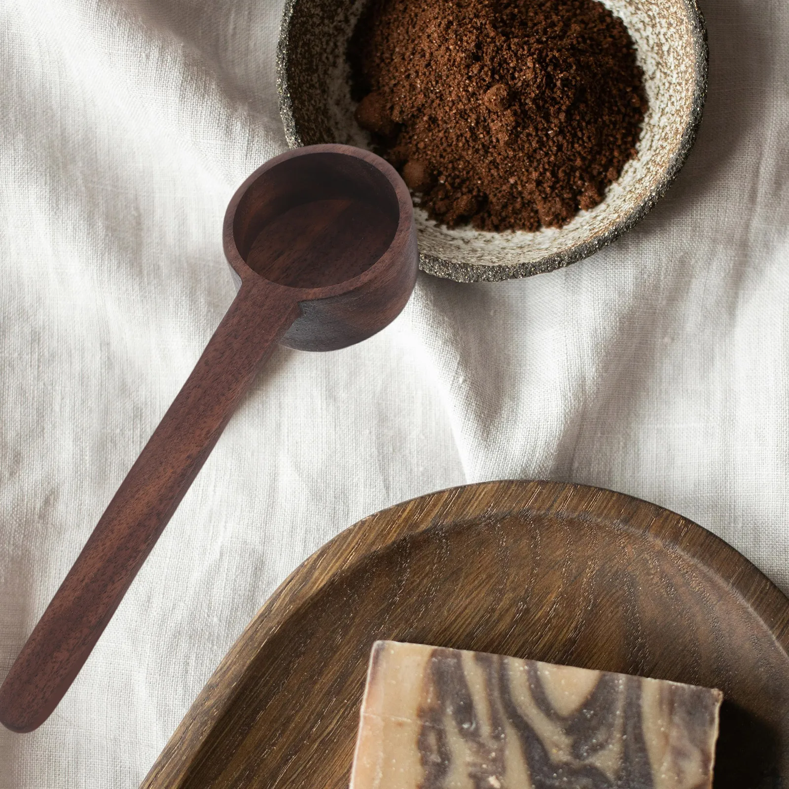 

Wooden Bath Salt Scoop Long Handle Spoon for Measurement Bath Tool Smooth Wooden Scoop for Spa Home Relaxation