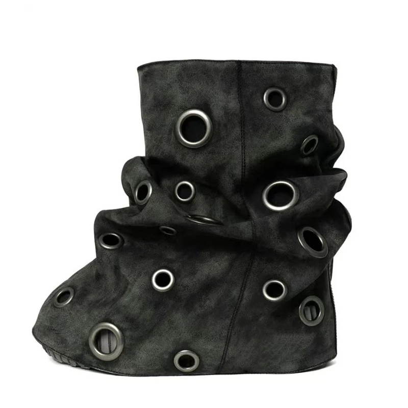 

Черные замшевые ботильоны с несколькими люверсами, коричневые короткие ботинки с напуском в стиле стимпанк, острая модная женская обувь с рюшами