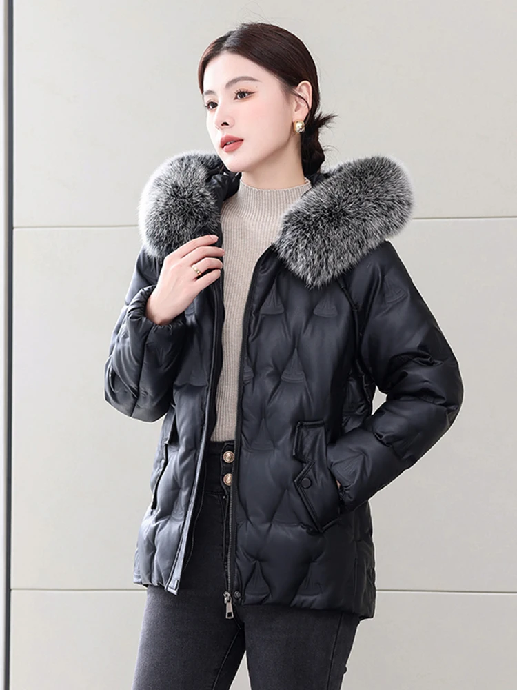 เสื้อโค้ทขนสัตว์แท้สำหรับผู้หญิง ฤดูหนาว 2025  แบบหลวม  คอปกขนสัตว์  ซิปยาว  สำหรับใส่ไปทำงาน
