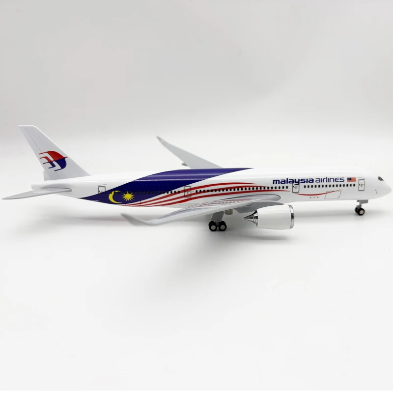 1/250 Scale Aircraft Models 30cm A350 Malaysia Airways Airplane Diecast Resin Plane For Adults Fun Collection With Landing Gear