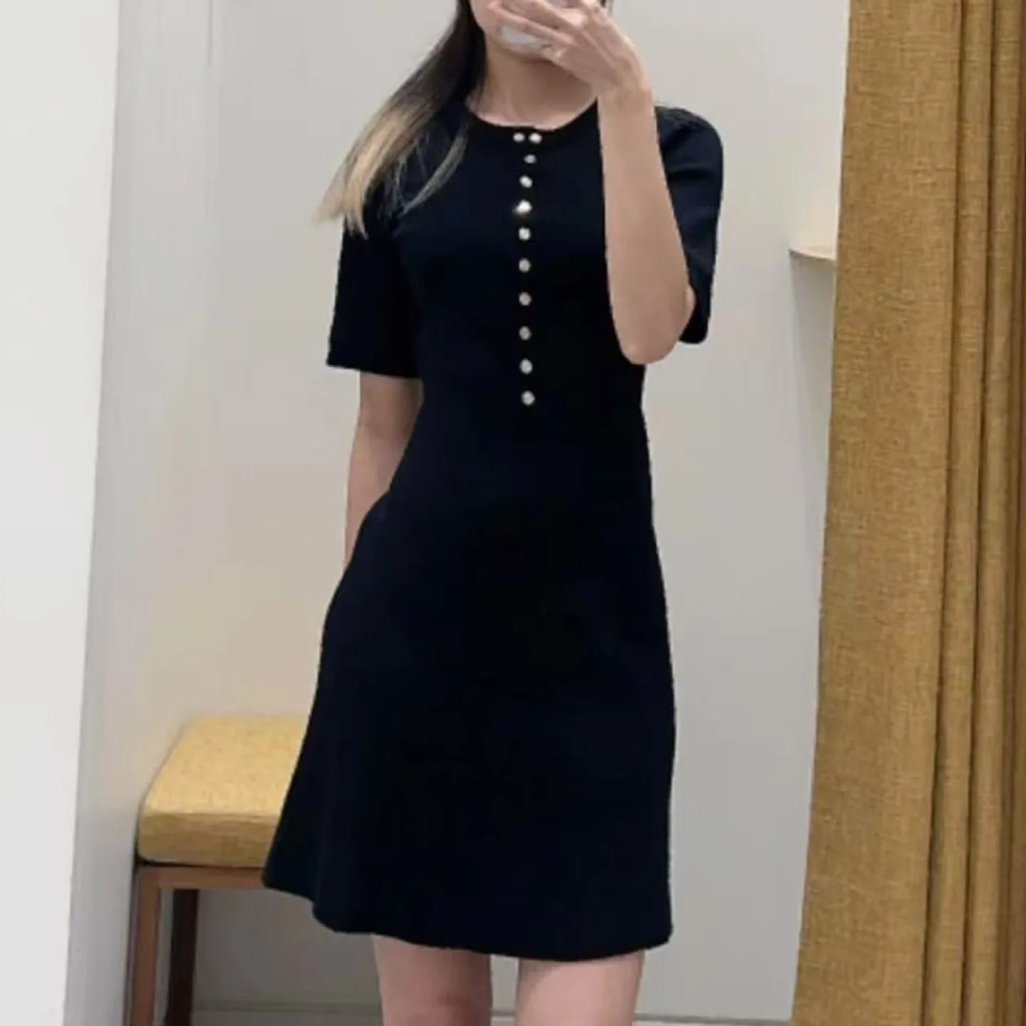 

Ele Early Autumn Women's Dr Golden Button Knitted Slim ort Sve round Ne Waist Cinched A-Line Dr