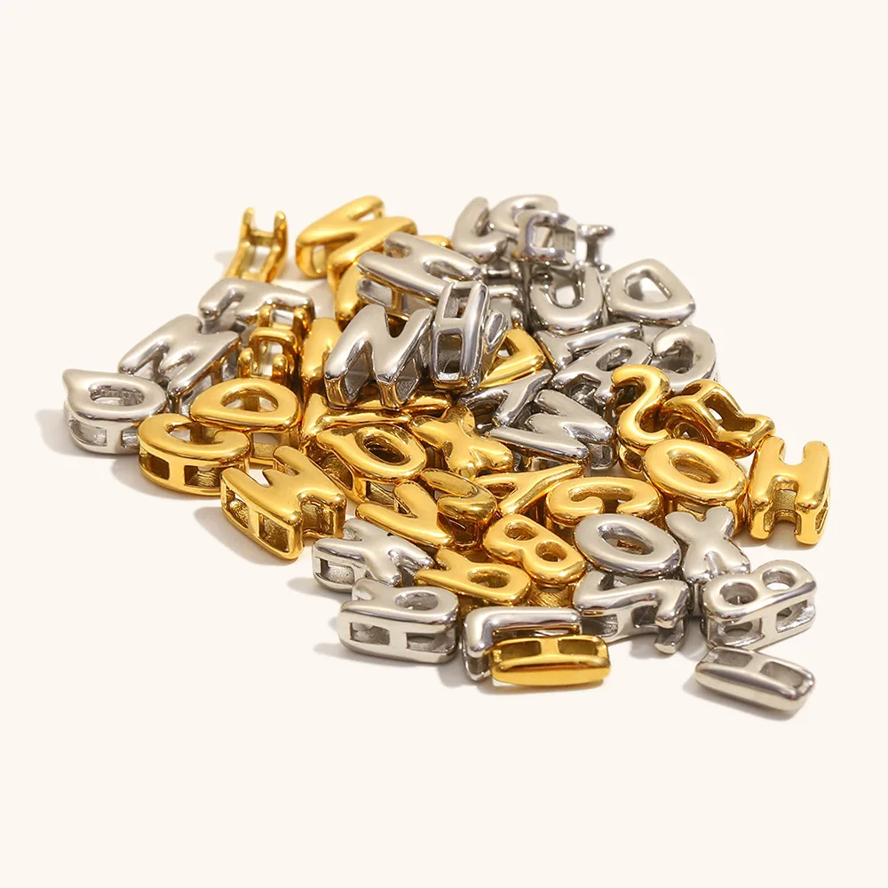 Vintage 3D Desain Gelembung Huruf Pesona DIY Kalung Gelang Perhiasan Membuat 26 Huruf Inggris Liontin Stainless Steel Warna Emas