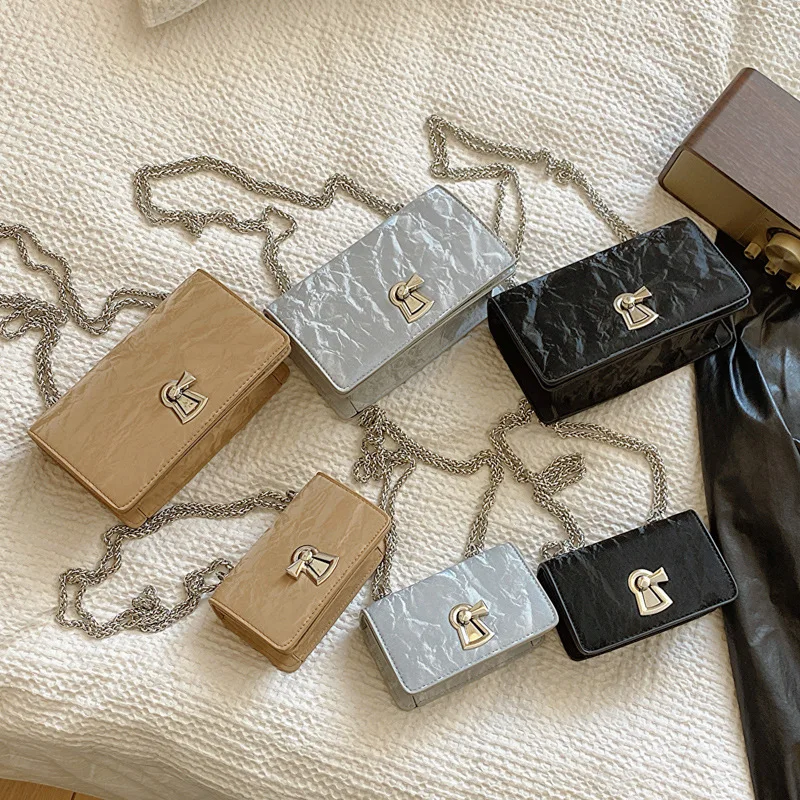 

Новая женская сумка-кроссбоди 2026 года: модная и высококачественная, для хранения помады, однотонная, универсальная мини-сумка на цепочке