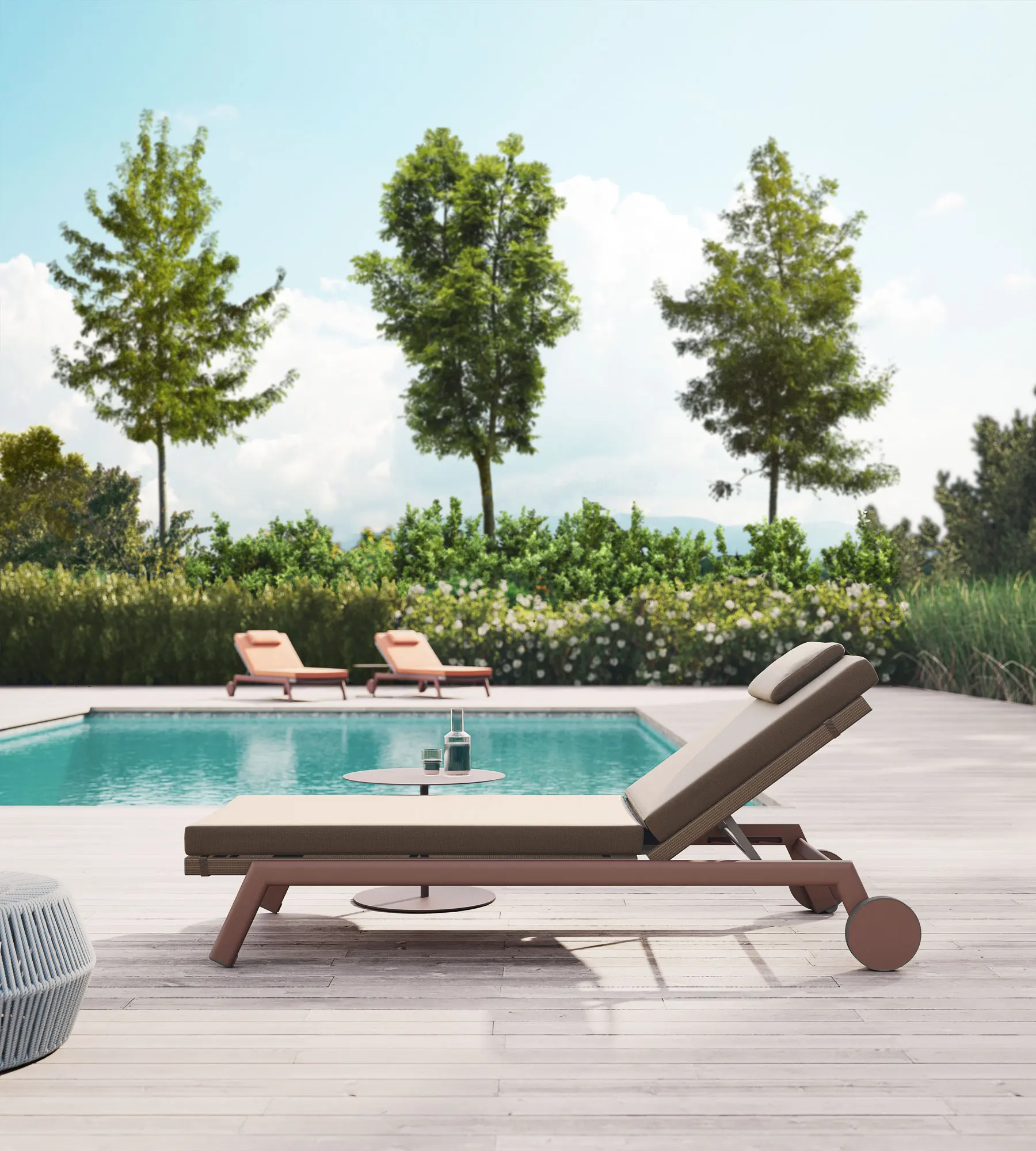 OEM/ODM Modern White Aluminum Outdoor Patio Beach Swimming Pool Sun r Sun Bed Chaise  Chair for Hotel and Home Use