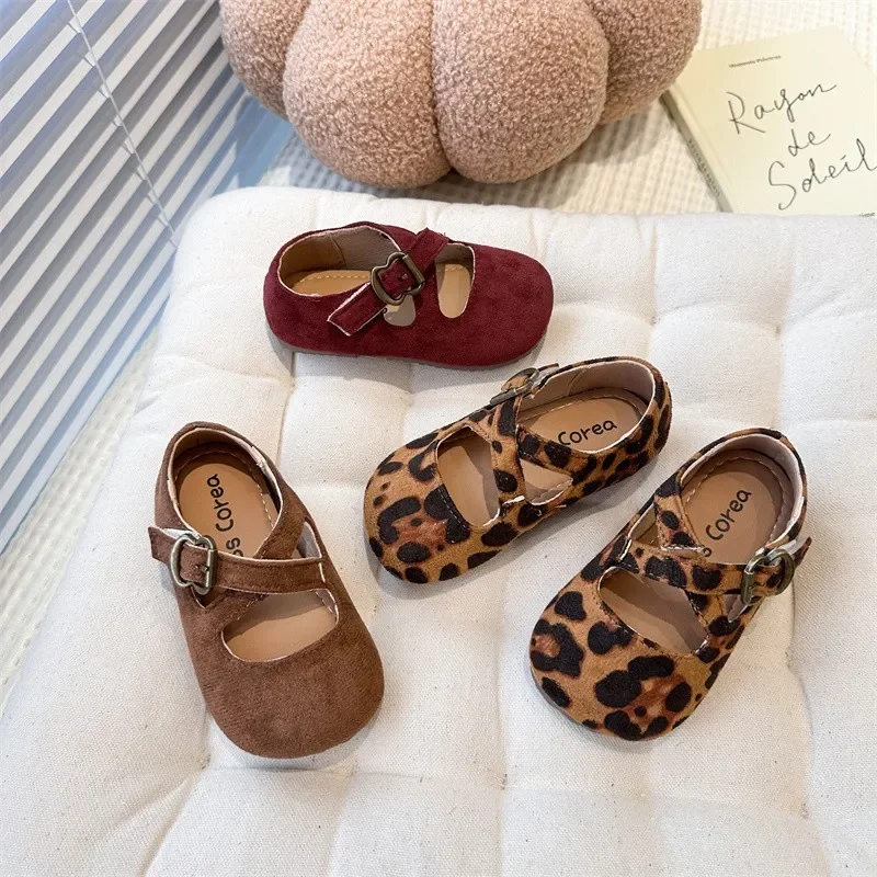 الخريف الفتاة الأميرة أحذية الجلد المدبوغ عبر الفرقة Beathable الأطفال حذاء مسطح ثلاثة ألوان طفل غطاء تو شيك الاطفال 21-30