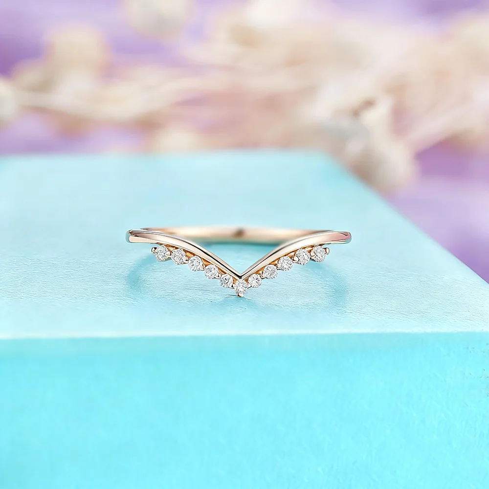 

V-образное изогнутое обручальное кольцо из стерлингового серебра 925 пробы с круглым цирконом для женщин, регулируемое кольцо, подходящее юбилейное ювелирное изделие