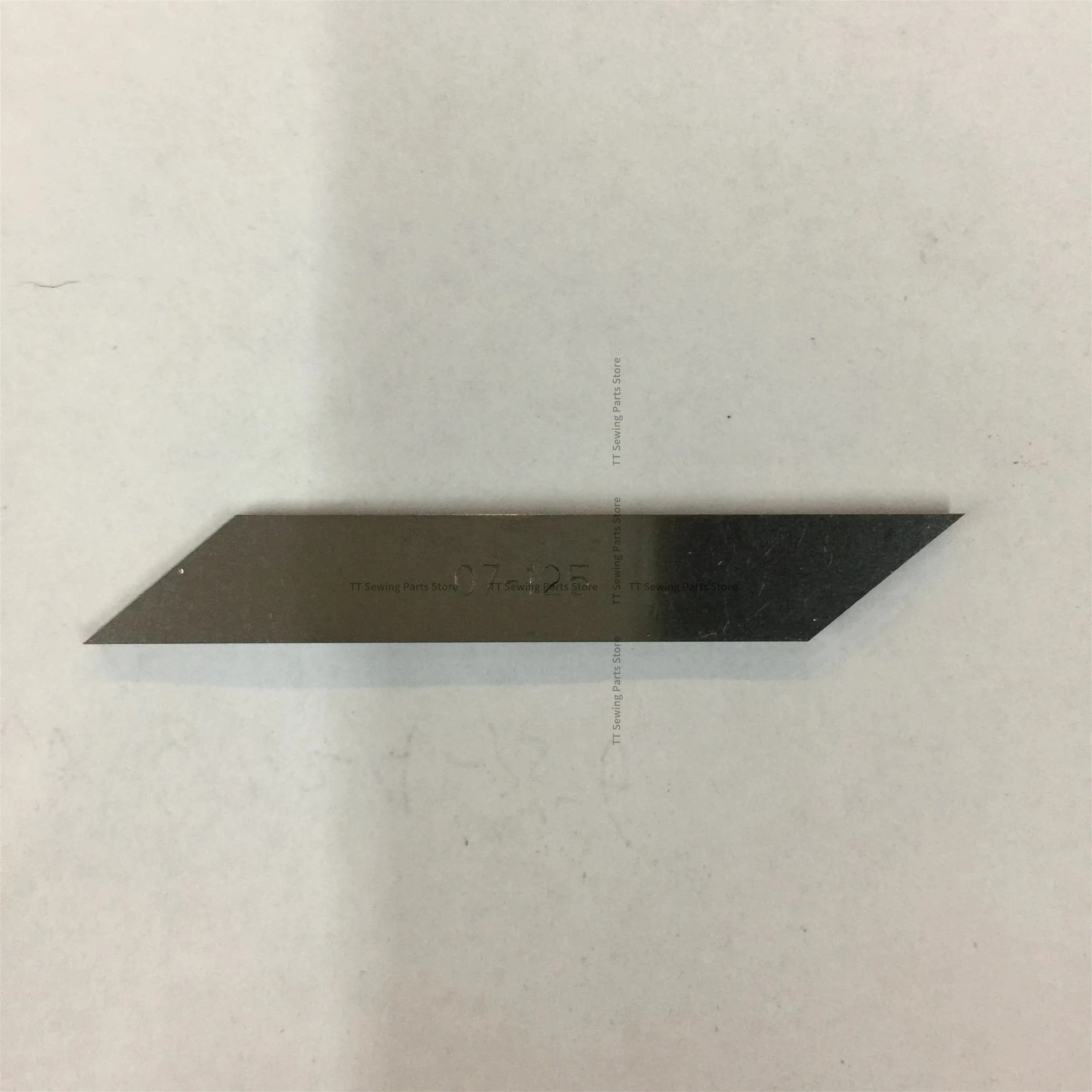 

10 шт., лезвие 07-125, прочный H-нож, нижний резак для Kansai, три иглы, пять ниток, блокировка, шитье