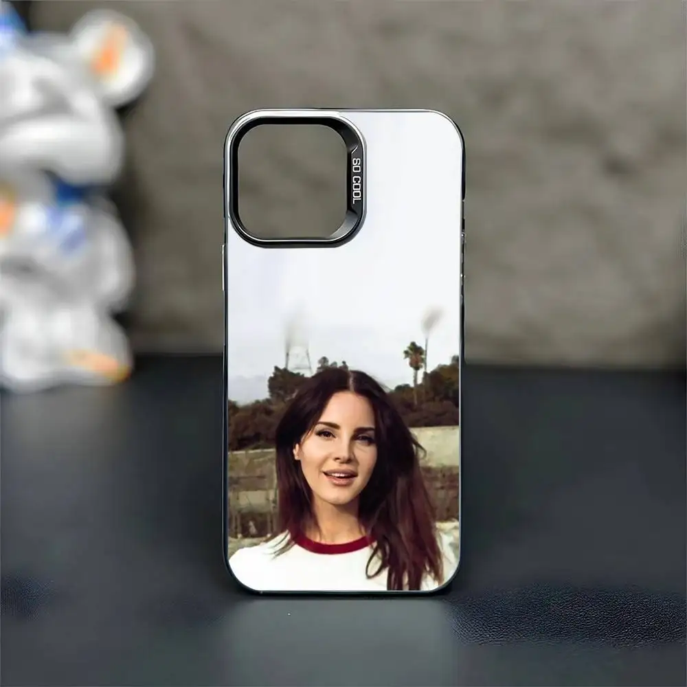 เคสโทรศัพท์ลายนักร้อง Lana Del Rey สำหรับ iPhone17,16,15,14,13,12,11 Plus,Pro Max สีดำด้าน ป้องกันการกระแทก