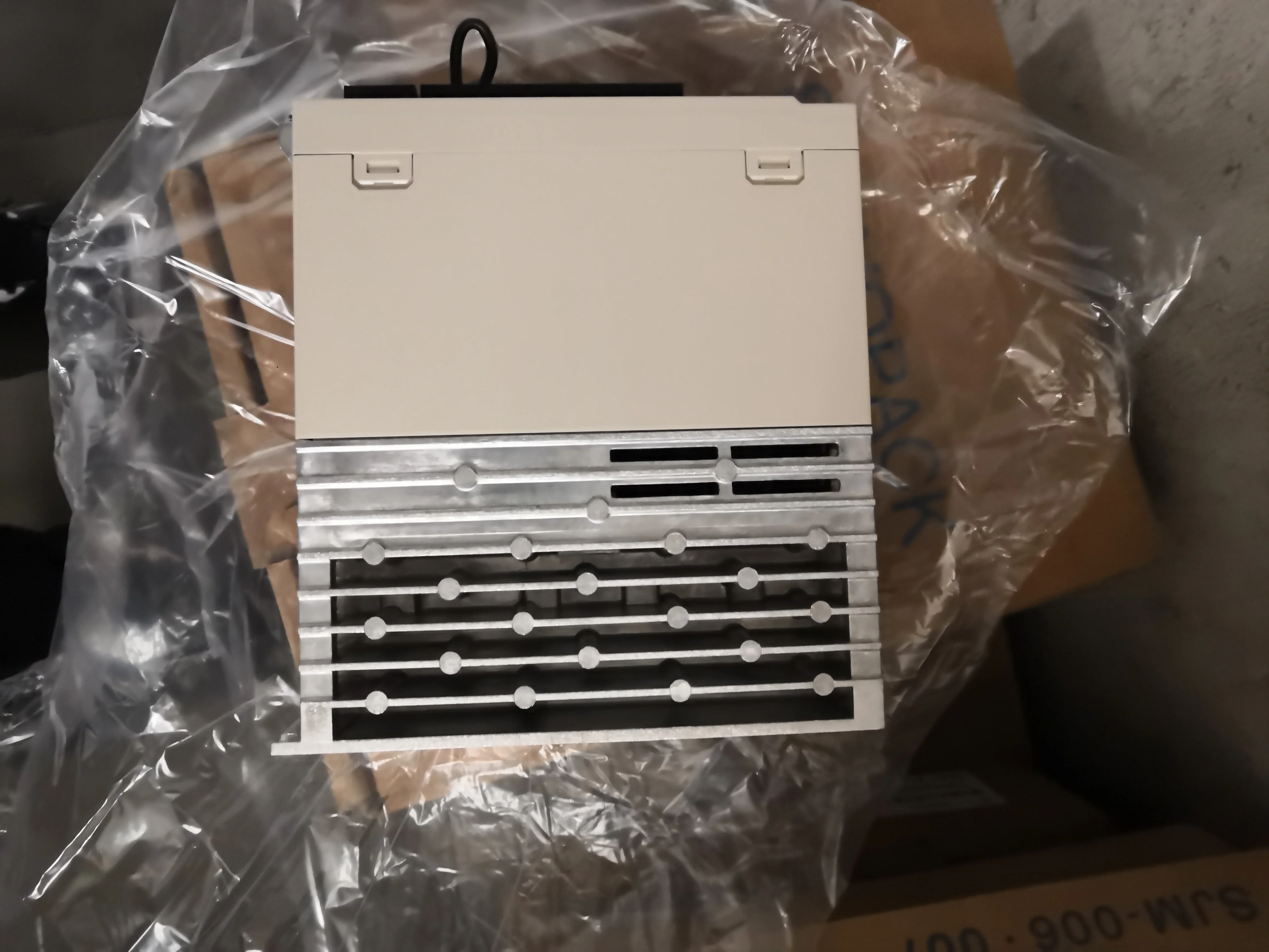 

SGPMS-1R5A10A Yaskawa Servo Drive, Brand New Original Quality Assurance 1 Year, Spot Supply