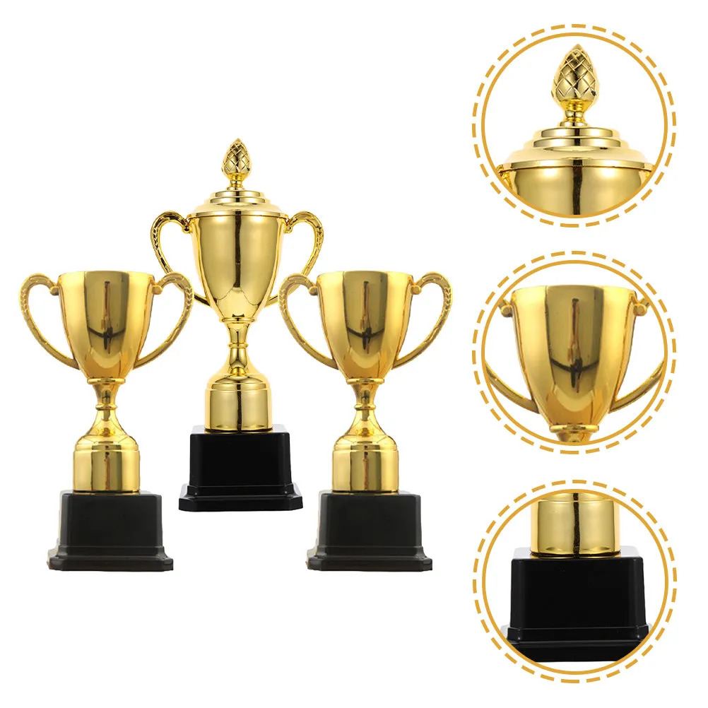 

Набор из 3 наградных кубков для соревнований, призов, наград для победителей спортивных игр в детском саду и начальной школе