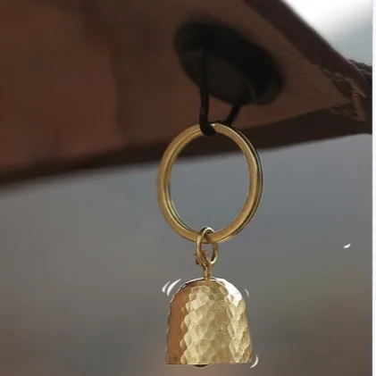 في الهواء الطلق جرس قلادة المفاتيح مجوهرات الإكسسوارات سيارة المفاتيح مطلية بالذهب متلألئ قلادة شخصية الرجعية #2