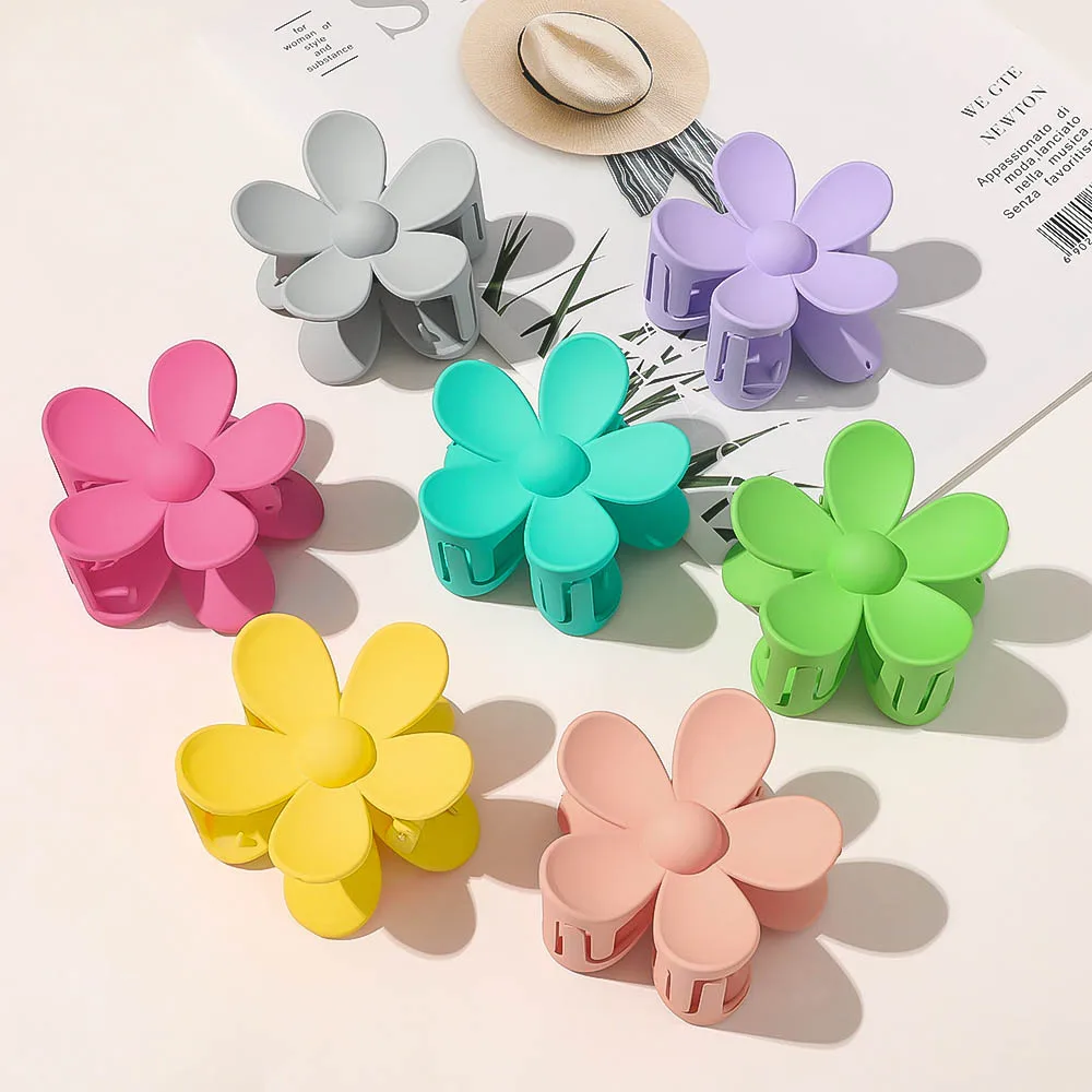 Korea Flower Shape Hair Claw Clip for Women Girls Barrette Crab Hair Claws Ponytail Hairpins Bath Barrette Headwear Accessories