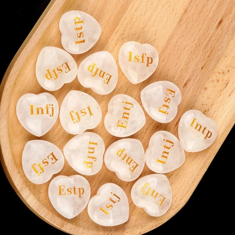 1 قطعة الخرز الحجر شبه الكريمة الطبيعية 30x30 مللي متر على شكل قلب واضح الكوارتز محفورة نمط ستة عشر أنواع شخصية للاختيار